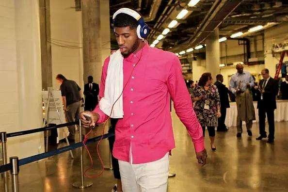 本轮欧预赛最佳阵容：萨内、格纳布里入围（欧预赛本轮最佳阵容出炉：萨内与格纳布里入选）