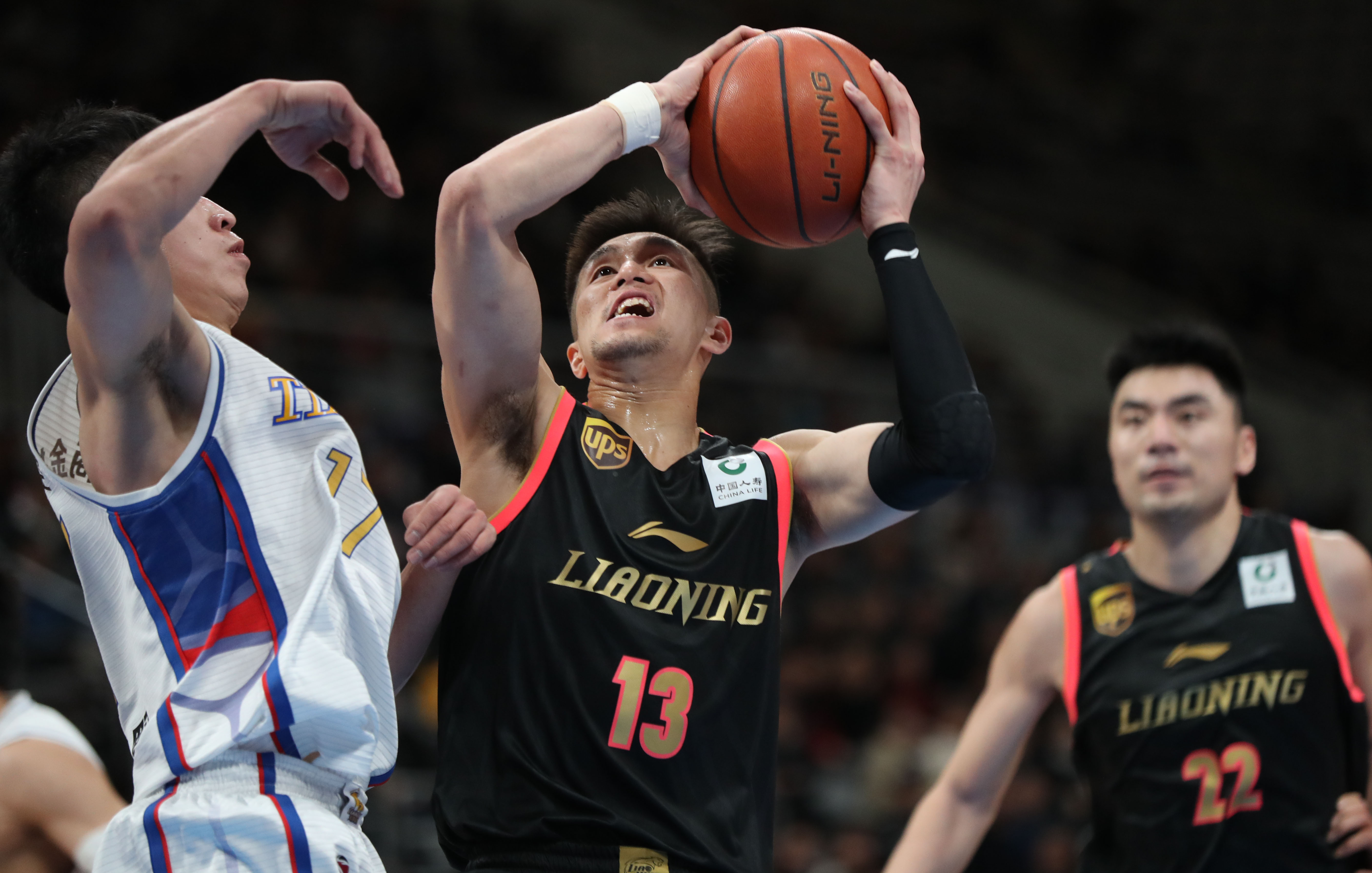 十年前的西班牙U18锦标冠军今何在：奥亚、西蒙在列，5人退役（西班牙U18锦标十年前冠军班现状：奥亚、西蒙名列其中，5人已退役）