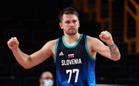 足球报：青岛海牛外援兰克尔-泽的个人操守确实存在问题（足球报：青岛海牛外援兰克尔-泽个人操守遭质疑）