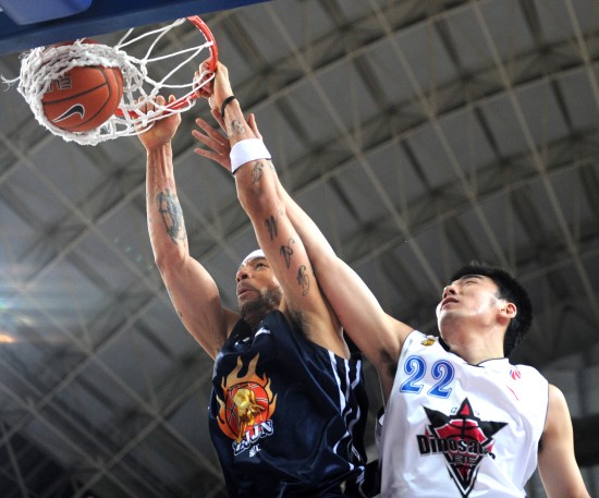 对手颜值很高啊，孙颖莎VS长崎美柚，6平后连下5分，莎莎太棒了（对手颜值在线！孙颖莎对阵长崎美柚，6平后连下5分，莎莎太给力）