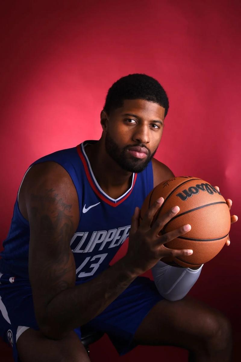 意甲出现一条大鱼！4大豪门开始抢人，年仅26岁4000万欧底价（意甲现大鱼：四大豪门开抢，26岁球员标价至少4000万欧）