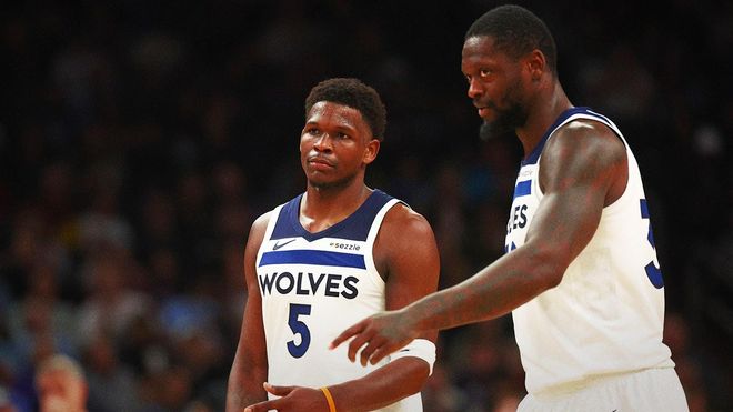 世体：皇马想让阿隆索带队踢西超杯，这个计划已酝酿许久（世体：皇马拟由阿隆索执掌球队征战西超杯，此方案已筹划多时）