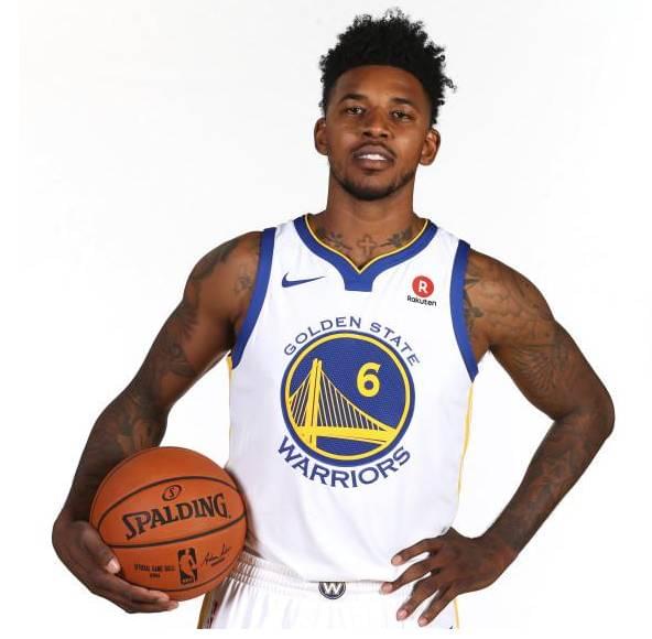 欧冠战报：格鲁克双响，阿贾克斯4-2逆转卡拉巴克收获首胜（欧冠焦点战：格鲁克梅开二度，阿贾克斯4-2翻盘卡拉巴克迎来首胜）